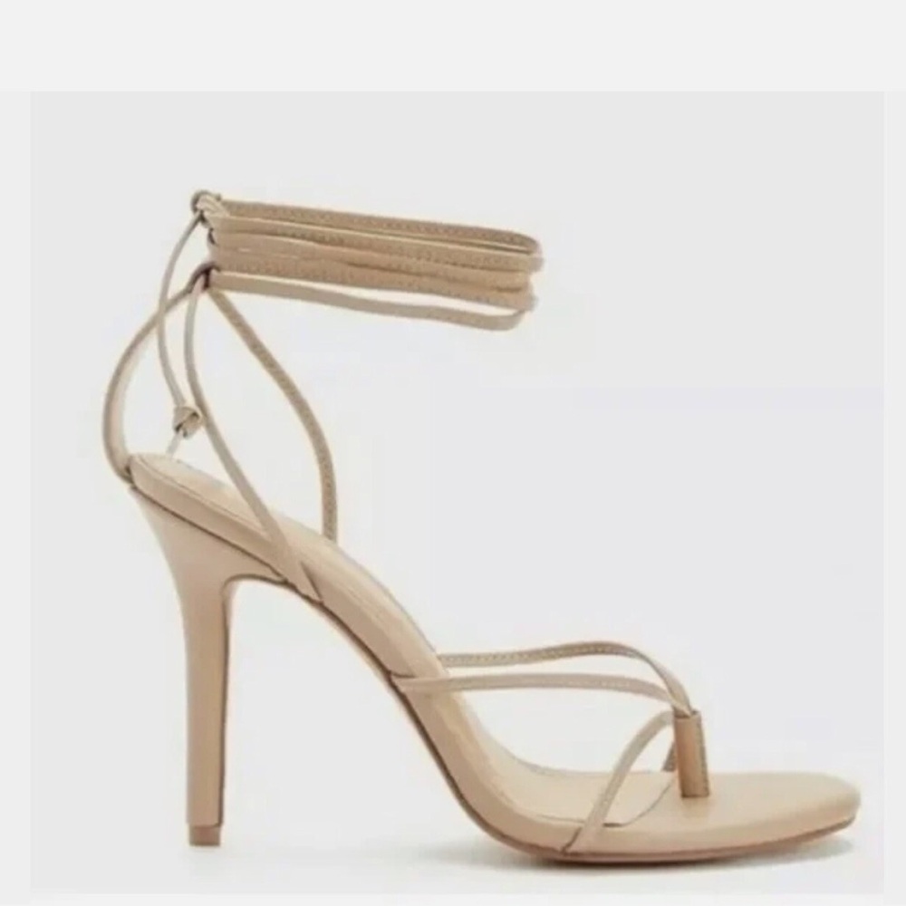 EXPRESS Nude Strappy Lace-Up Sandal Heels | Size 6 | Pre-owned Condition